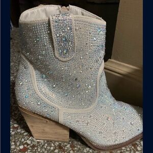 💎Rhinestone cowgirl boots💎